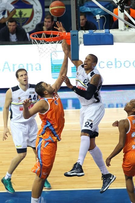 Fenerbahçe Ülker: 74 - Mersin Büyükşehir Belediyesi: 50