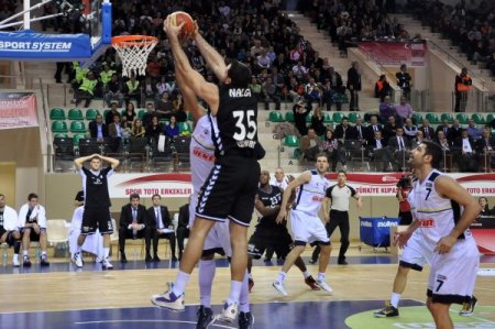 Fenerbahçe Ülker: 75 - Beşiktaş: 66