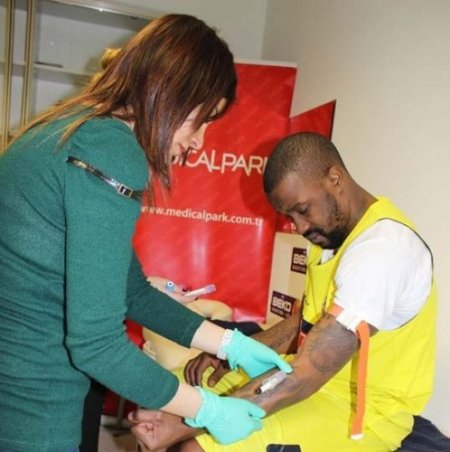 Fenerbahçe Ülkerli oyuncular sağlık kontrolünden geçti