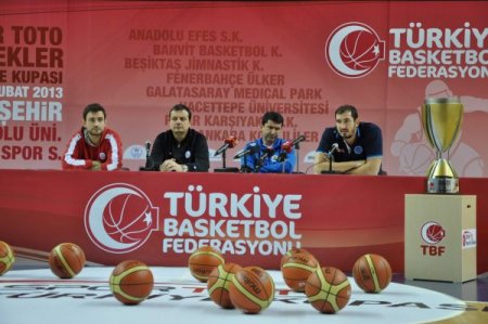 Fenerbahçe ve Galatasaray tarihi randevuda birbirlerine başarılar diledi