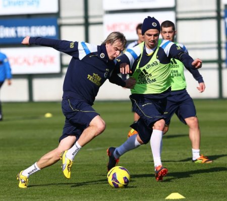 Fenerbahçe'de Mersin İdmanyurdu maçı hazırlıkları sürüyor