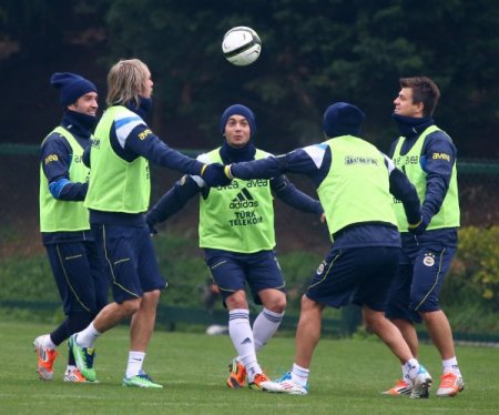 Fenerbahçe'de neşeli idman