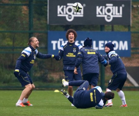 Fenerbahçe'de neşeli idman