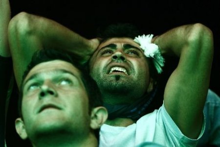 Fenerbahçelili Taraftarlar Bağdat Caddesi'nden Üzgün Ayrıldı