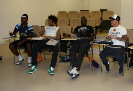 Fenerbahçe'nin yabancı oyuncuları, Türkçe dersleri almaya başladı