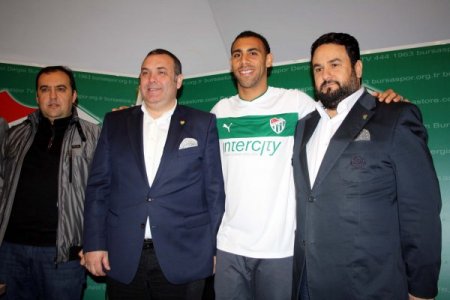 Ferdinand, Bursaspor'a resmi imzayı attı