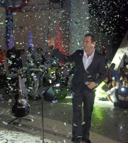 Ferhat Göçer Konserini 12 Bin Kişi İzledi