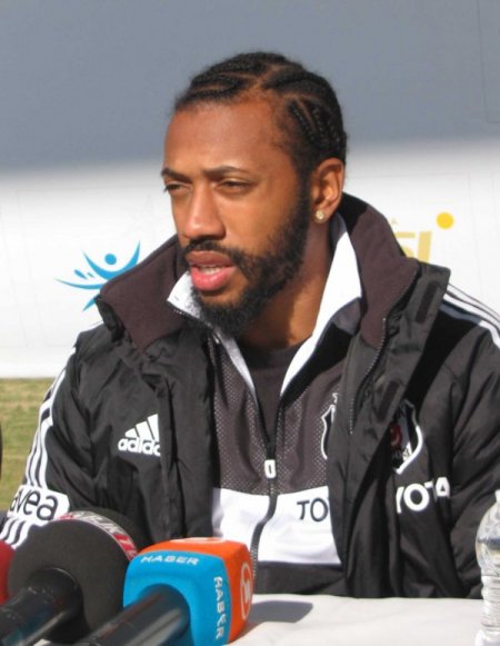 Fernandes: Kulüp kalmamı isterse oturup konuşuruz