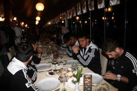 Fethiye Belediye Başkanı Saatcı’dan Beşiktaş'a yemek