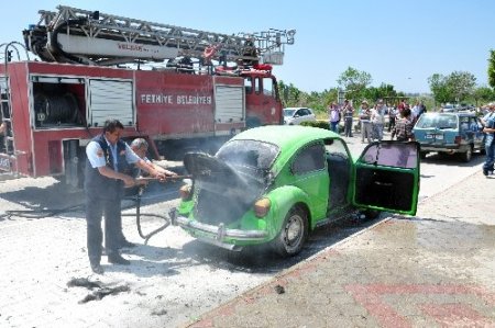 Fethiye’de seyir halindeki otomobilde yangın çıktı