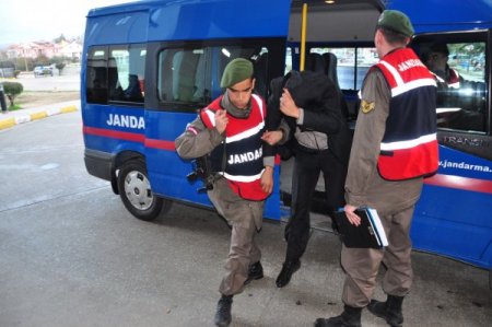 Fethiye’de Sigara Ve İçki Hırsızlığı Yapan Şebeke Çökertildi