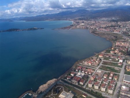 Fethiye'de yazdan kalma günler yaşanıyor
