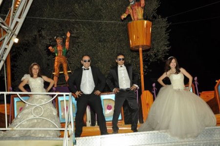 Fethiyeli gelin ve damattan 'Kankam Style' dansı