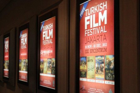 Fetih 1453, Endonezya'yı feth etti