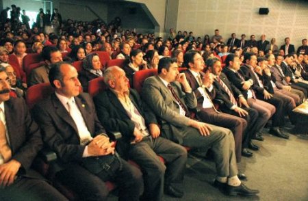 Fevzi Paşa İlköğretim Okulu Öğrencileri Yıl Sonu Etkinliğinde Eğlendi
