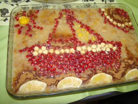 Feza Berk Liseleri veliler arası aşure yarışması düzenledi