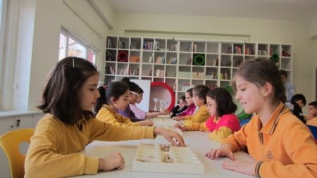 Feza Berk öğrencileri, zeka ve strateji oyunu Mangala’yı sevdi