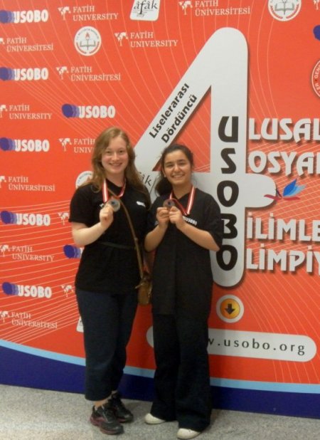 Feza Berk Sosyal Bilimler Lisesi, Olimpiyattan 3 Madalya İle Döndü