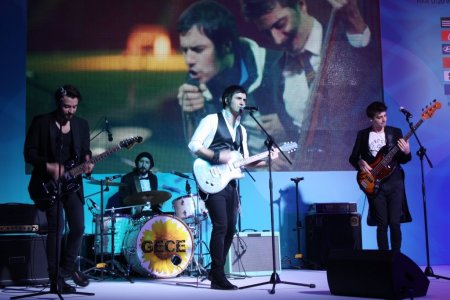 FIFA U20 Dünya Kupası resmi şarkısı