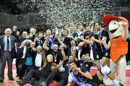 Filenin 'Kupa Beyi' Halkbank büyük sevinç yaşanıyor