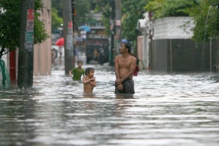 Filipinler’de Su Baskını Ve Toprak Kayması 3 Can Aldı