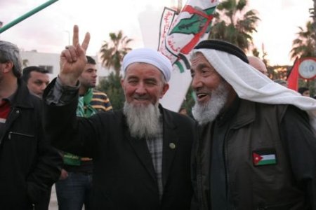 Filistin'e Özgürlük Konvoyu'nun Gemi Ve Uçağına Körfez'den Bir İşadamı Sponsor Oldu