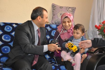 Filiz Dilara bebeğin imdadına kaymakam yetişti