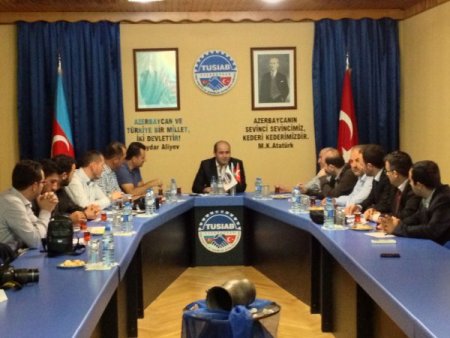 Finike ve Kumlucalı işadamları Azerbaycan'a iş gezisi düzenledi