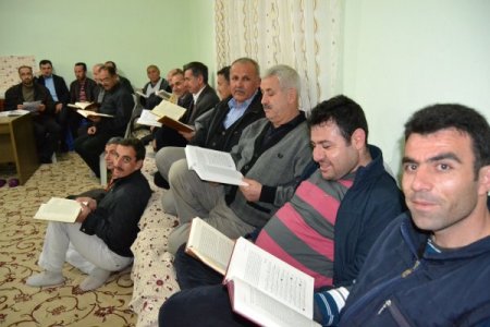 Finike'de imamlar donanımlarını kurslarla yükseltiyor