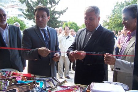 Finikeli Kadınlardan Fakir Öğrenciler Yararına Kermes