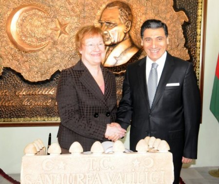 Finlandiya Cumhurbaşkanı Halonen Balıklıgöl'de