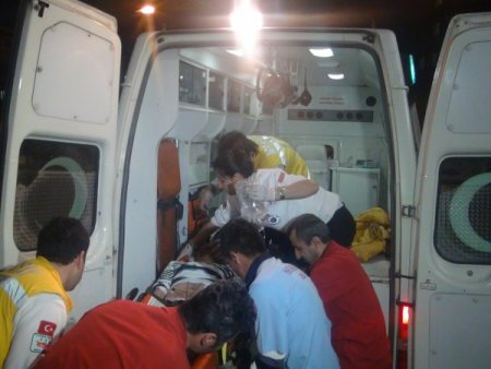 Firari asker, karakola götürmeye gelen polise ateş açtı