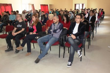 Fırat Üniversitesi Tıp Fakültesi öğrencileri Erasmus konusunda bilgilendirildi