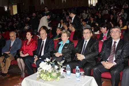 Fırat Üniversitesi’nde 'iş’te kadın' konulu açık oturum yapıldı