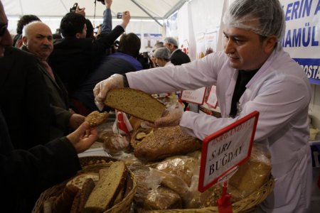 Fırıncılar Odası Başkanı Özer: İstanbul'da fırın sayısı dondurulsun