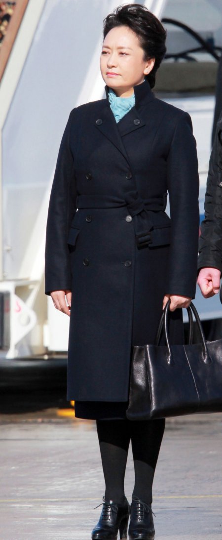 First Lady, Çin liderinden manşetleri çaldı