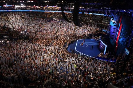 First Lady konuşmasıyla Demokratları ateşledi