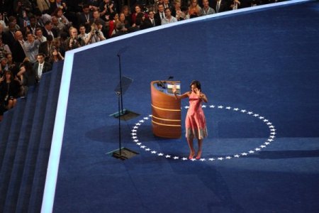 First Lady konuşmasıyla Demokratları ateşledi