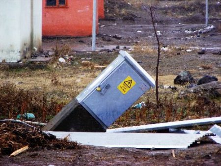 Fırtına, Tatvan'da Hayatı Olumsuz Etkiliyor
