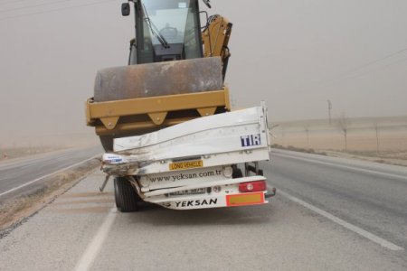 Fırtına Kazaları Da Beraberinde Getirdi