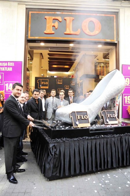 Flo, 100. Mağazasını İstiklal'de Açtı