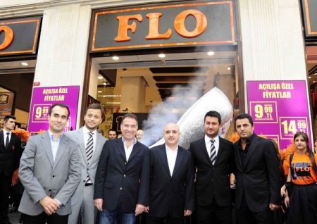 Flo, 100. Mağazasını İstiklal'de Açtı