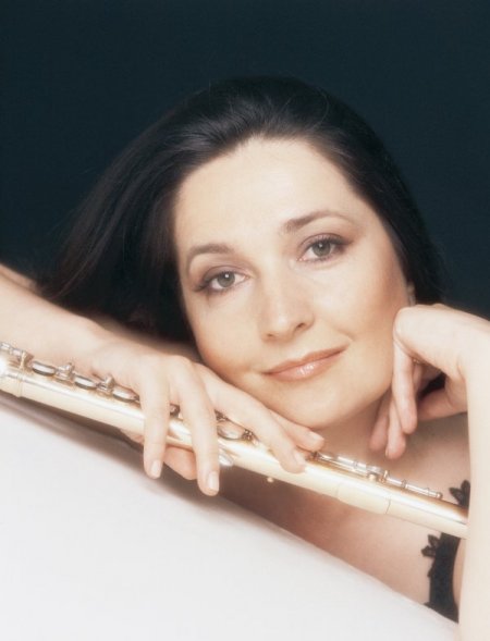 Flüt solisti Şefika Kutluer, Londra'daki şapelde konser verdi