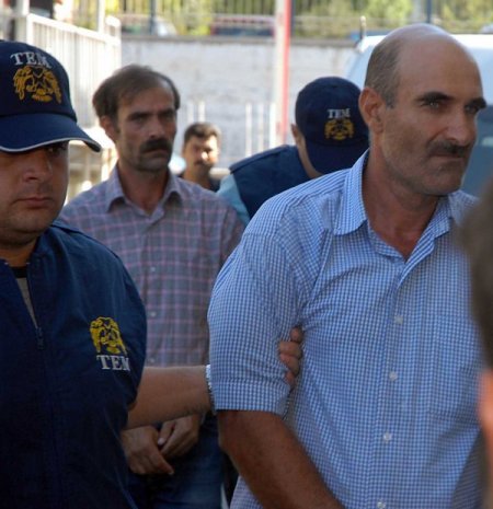 Foça saldırısıyla ilgili Şanlıurfa'da gözaltına alınan 2 kişi İzmir'e getirildi