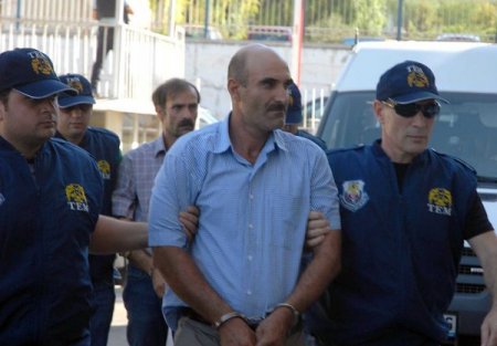 Foça saldırısıyla ilgili Şanlıurfa'da gözaltına alınan 2 kişi İzmir'e getirildi