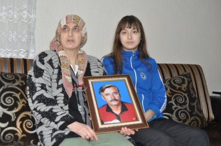 Foça'da teröristlerce öldürülen çiftçinin ailesi 'sivil şehitlik' unvanı istedi