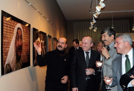 Fotoğraf kareleri Çin'in Sincan bölgesini Eskişehir'e taşıdı