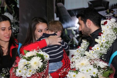 Fransa'da tarih yazan Karate Milli takımı coşkuyla karşılandı