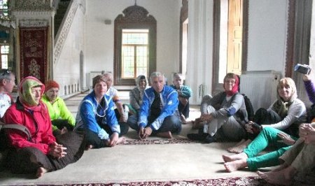 Fransızlar, Kapadokya’ya ve tarihi camiye hayran kaldı