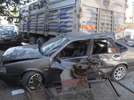 Freni Boşalan Kamyon Tehlike Saçtı